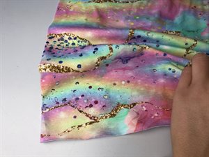 Bomuldsjersey - blide regnbue pasteller med guld detaljer